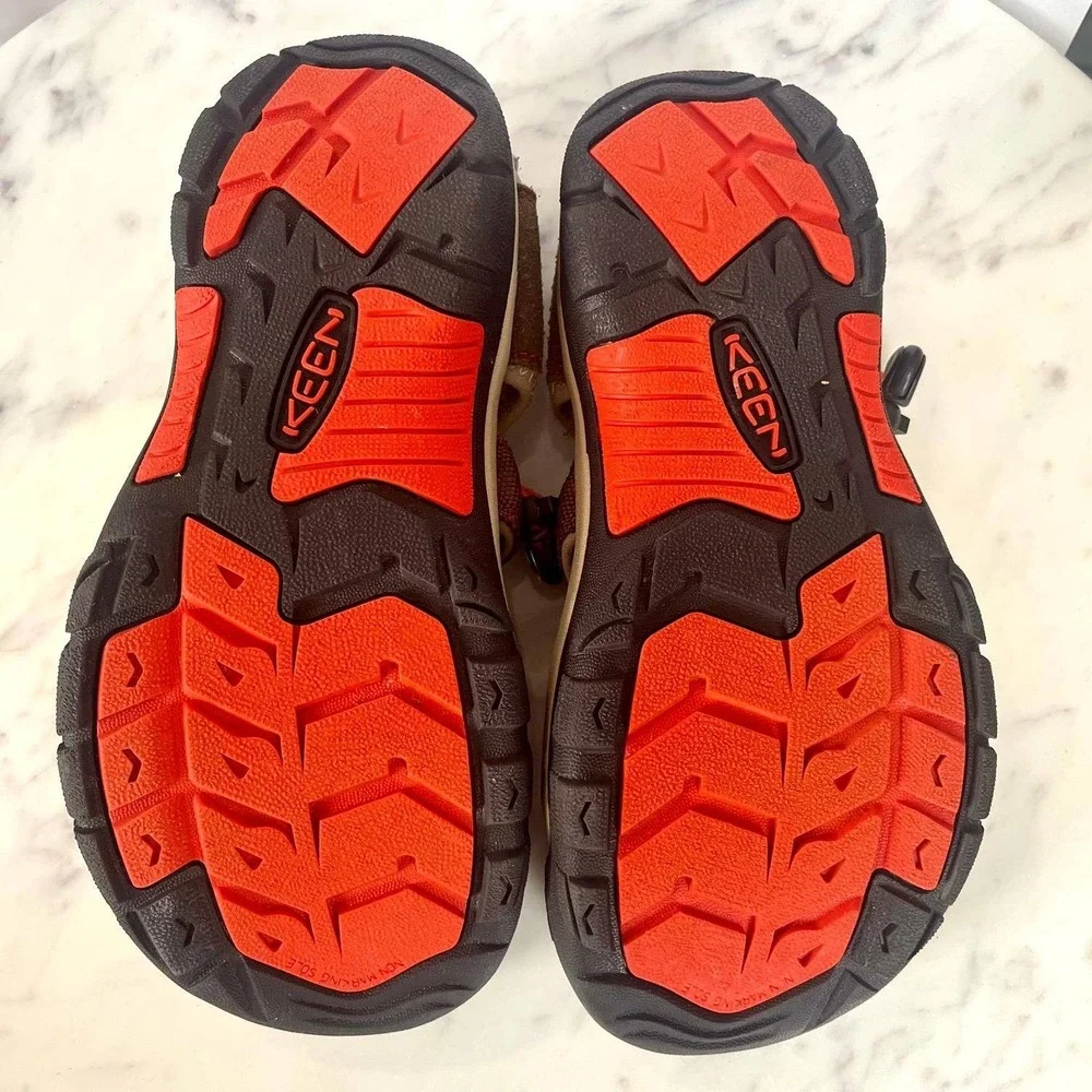 Keen Newport H2 Big Kids Size 5‎ Sandals Brown Orange Waterproof Hiking Youth